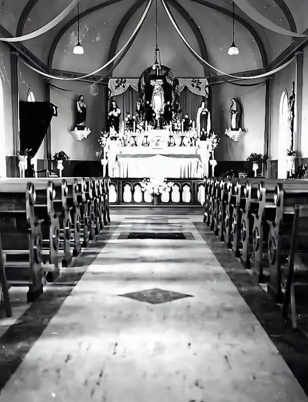 Interno della chiesa di Blanc-Sablon